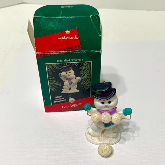 Snowman Cool juggler Hallmark - Picture 2 of 9